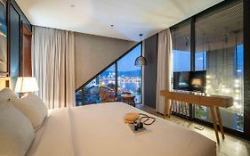 Seahorse Hostel&Bar by HAVI